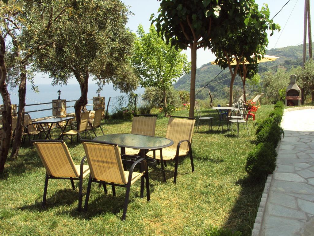 Guesthouse Enastron Хорефто Экстерьер фото