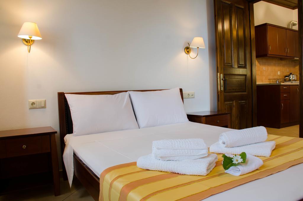 Guesthouse Enastron Хорефто Экстерьер фото